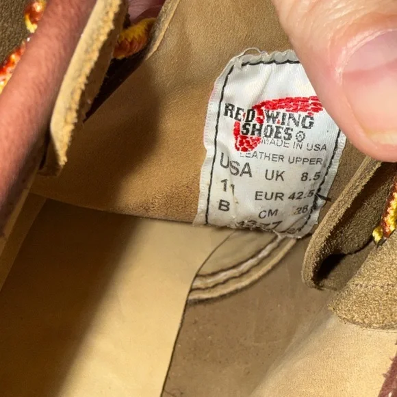 Redwing size 11 women Leather Boots
9.5 men’s - Picture 7 of 7